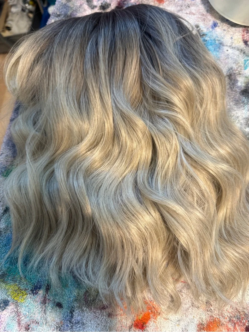 Ash Blonde Wavy Bob Synthetic Wig With Dark Shadow Root & Bangs
